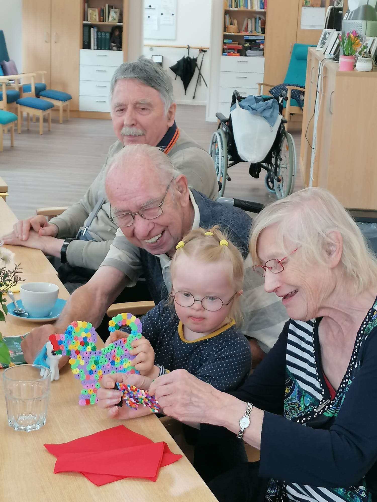 Die Fröhlichkeit von Kindern ist ansteckend